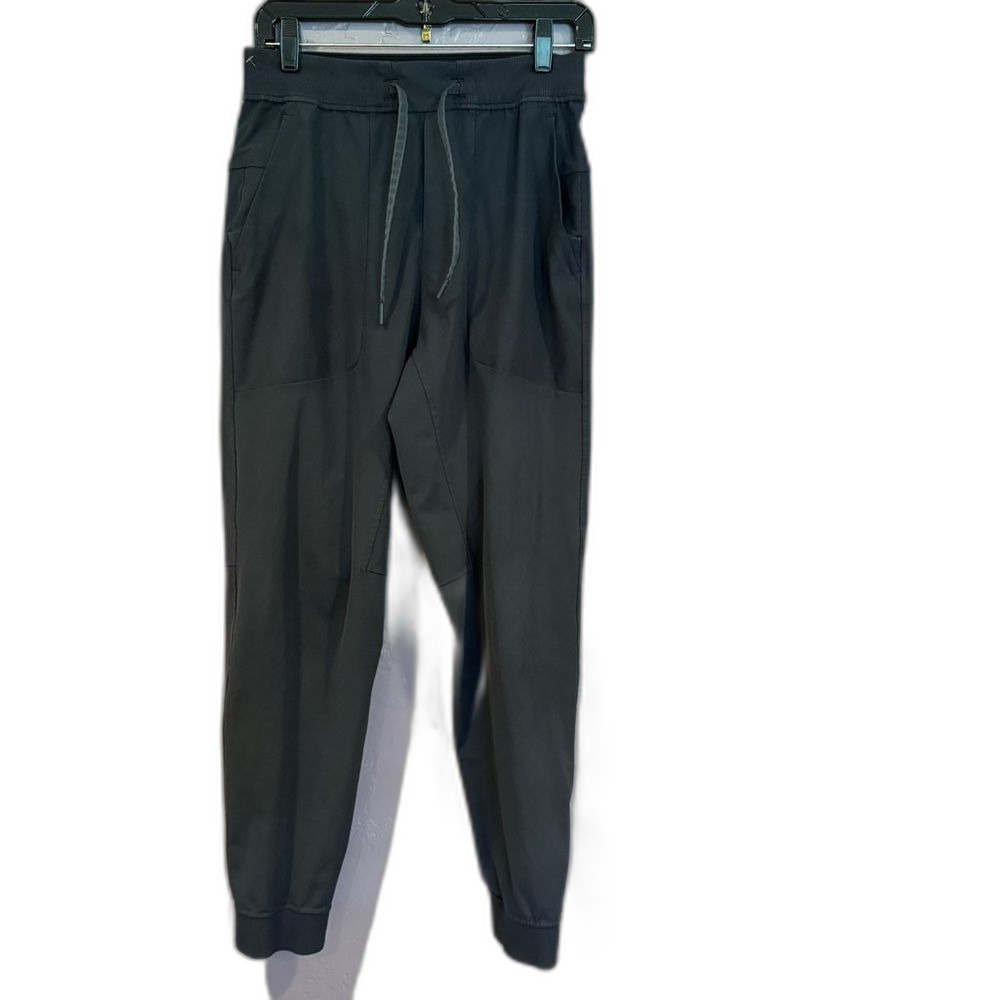 Lululemon Athletica Gray Joggers - S